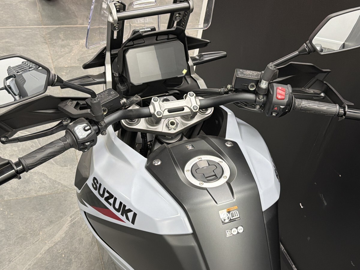 Suzuki DL1050RR V-STROM