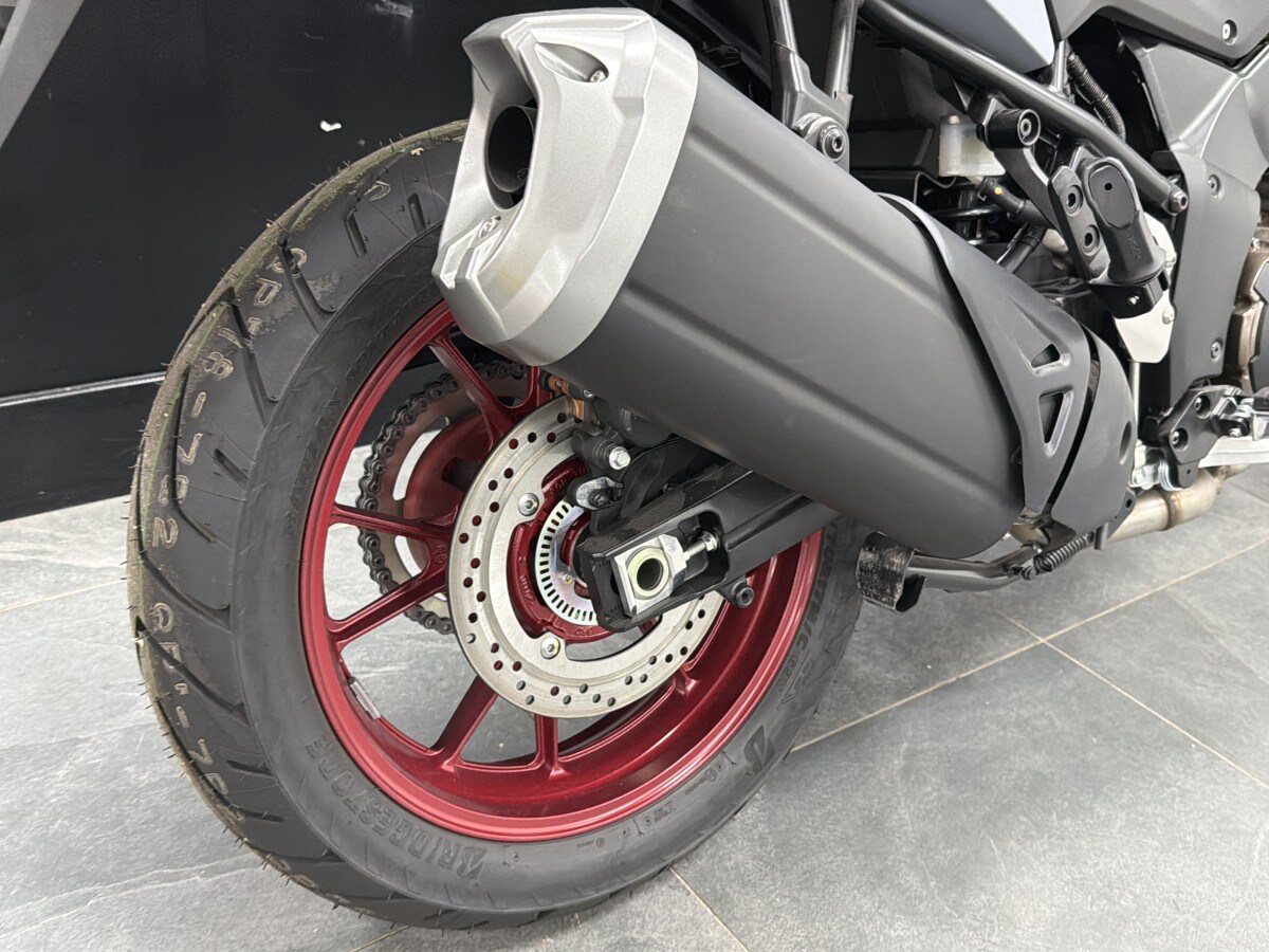 Suzuki DL1050RR V-STROM