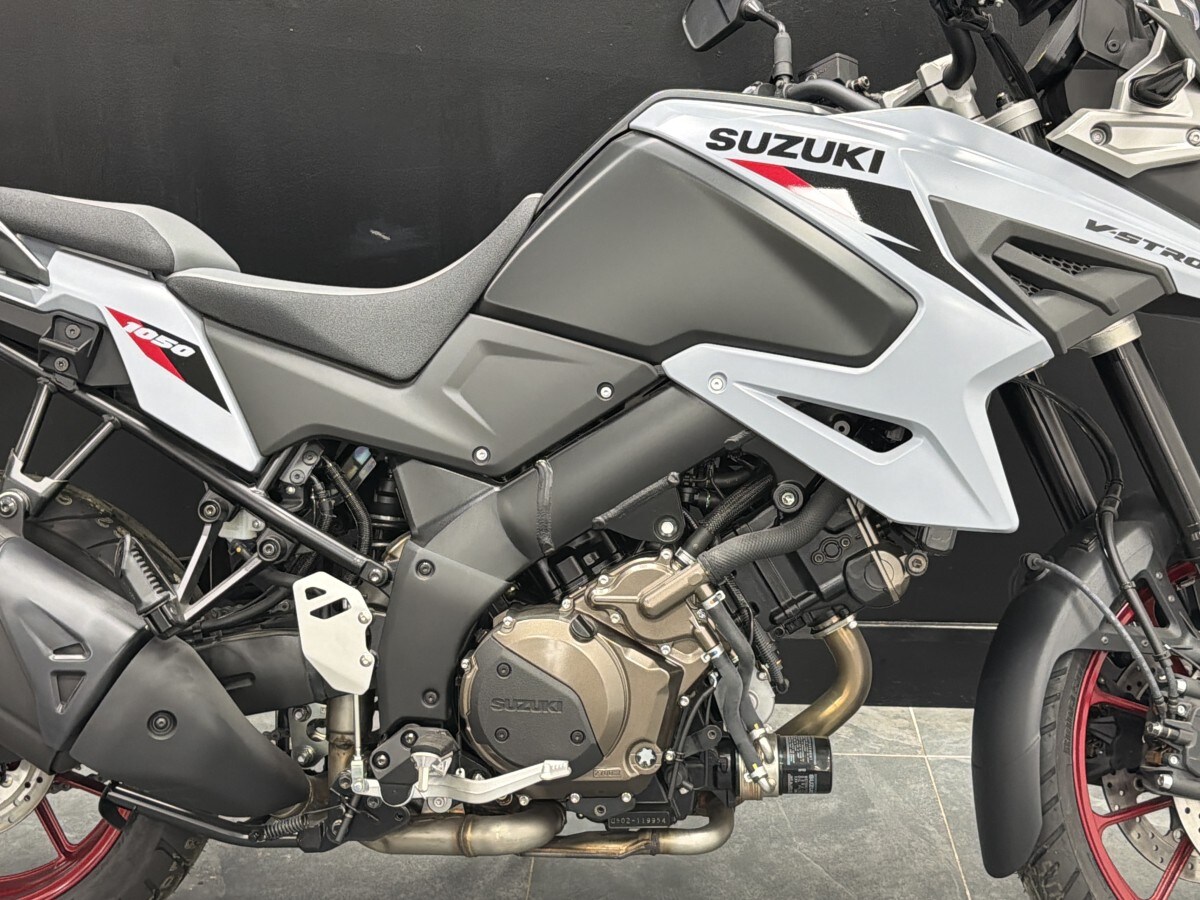 Suzuki DL1050RR V-STROM