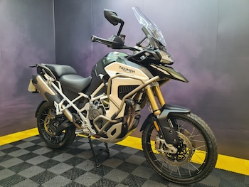 Used Triumph TIGER 1200 RALLY EXPLORER 2022 for sale - bike-77865023: Photo