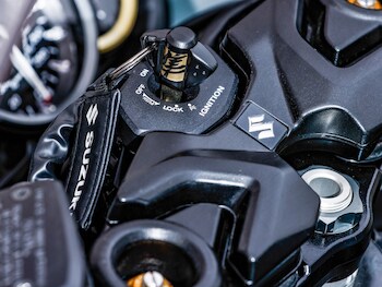 Used Suzuki GSX1300RRQM5 HAYABUSA undefined for sale - bike-77866951: Photo