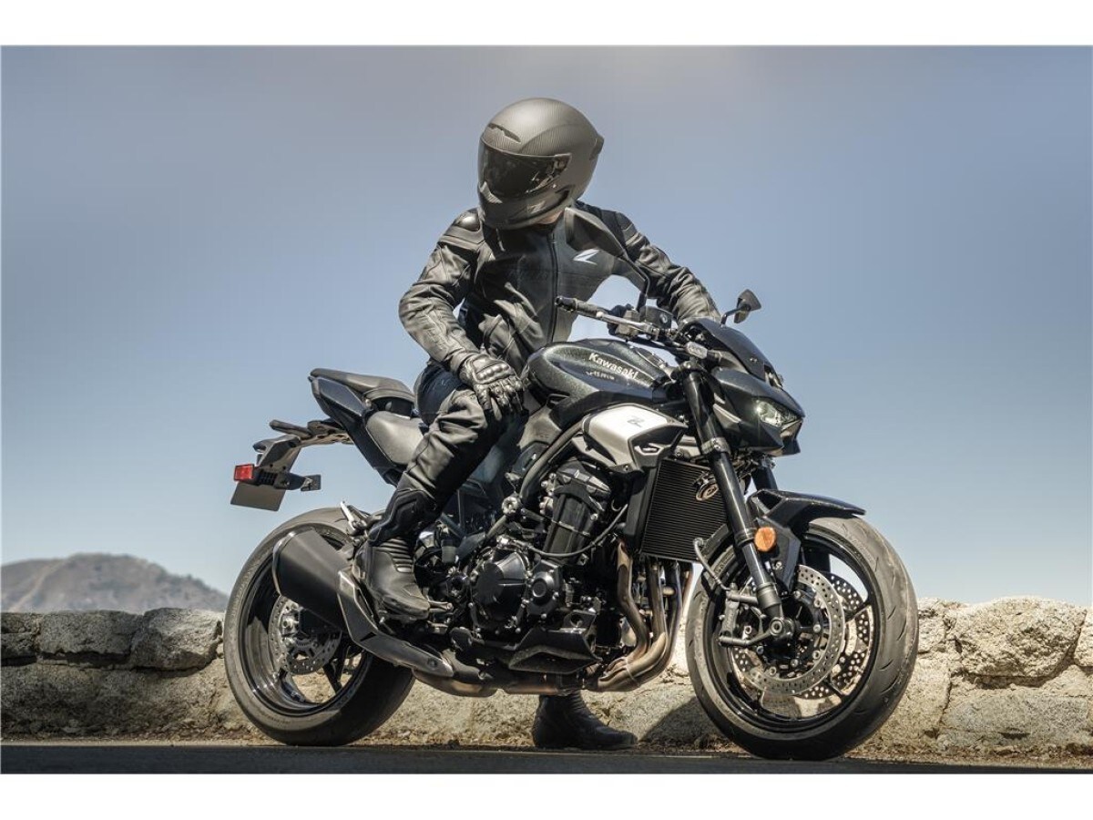 Kawasaki Z900 ZR900
