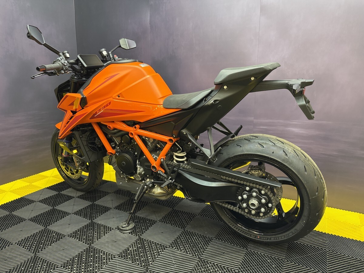 KTM 1390 SUPER DUKE R EVO
