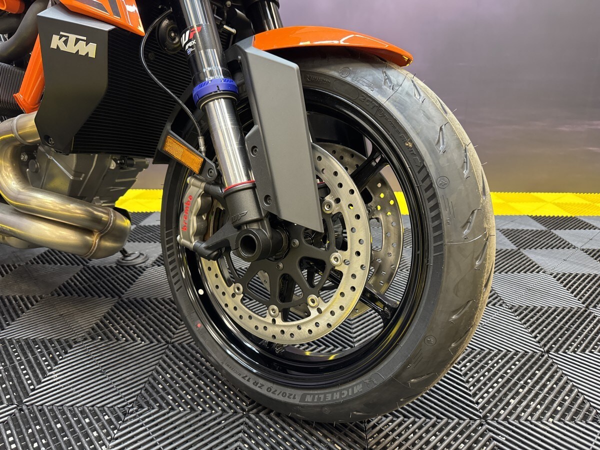 KTM 1390 SUPER DUKE R EVO