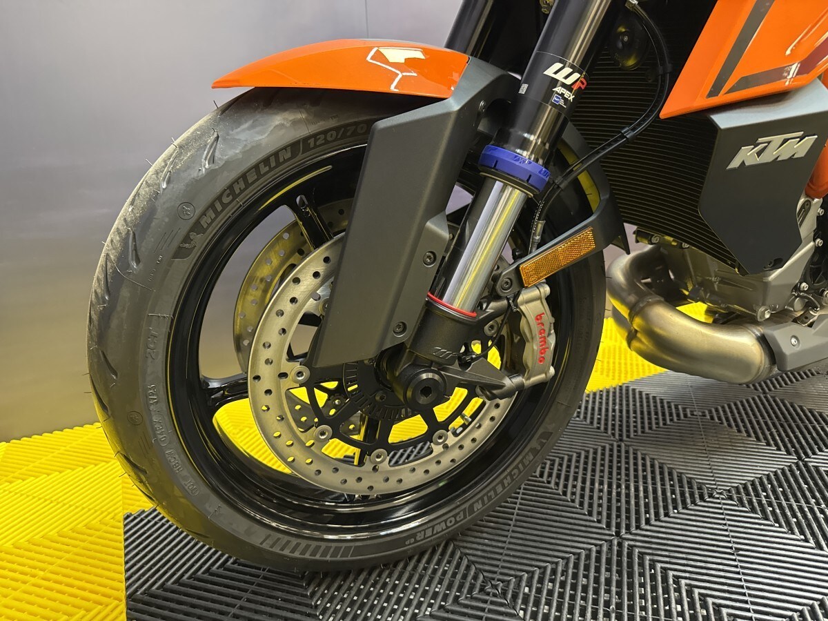 KTM 1390 SUPER DUKE R EVO