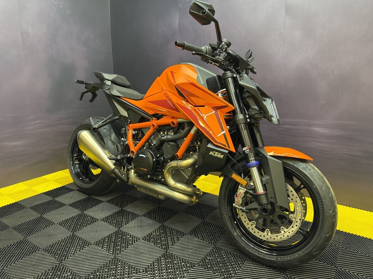 KTM 1390 SUPER DUKE R EVO