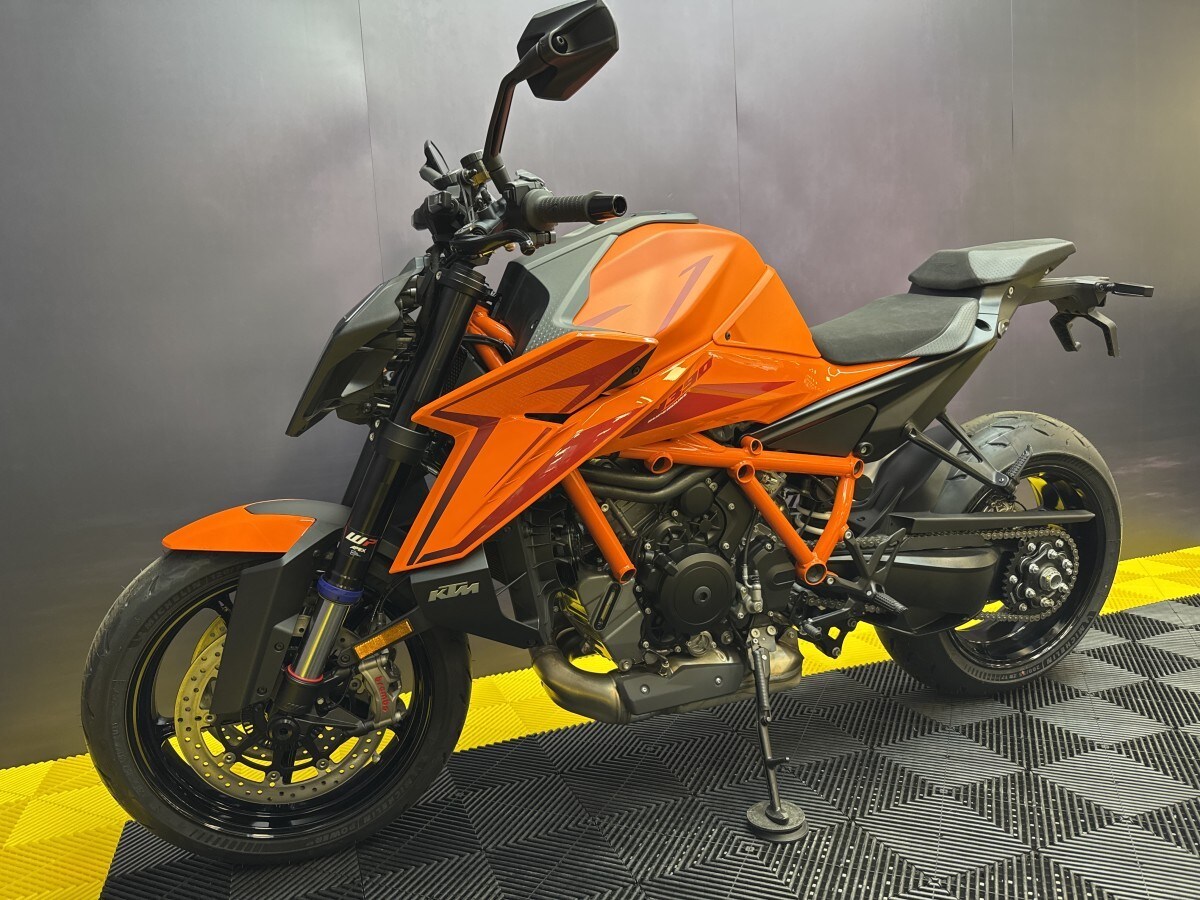 KTM 1390 SUPER DUKE R EVO