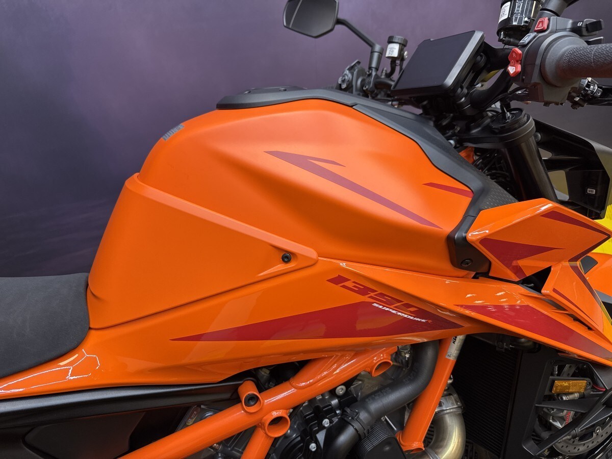 KTM 1390 SUPER DUKE R EVO