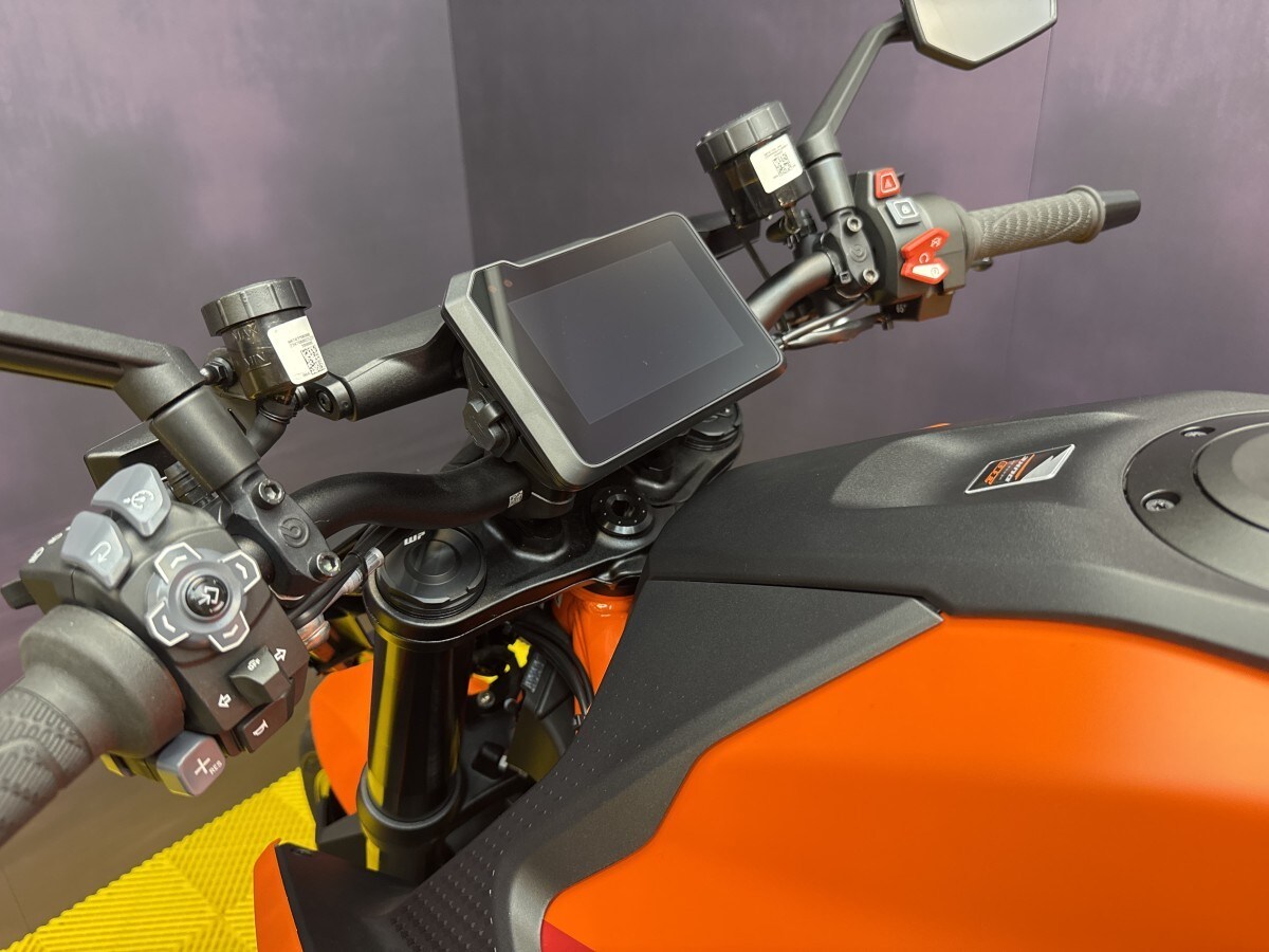 KTM 1390 SUPER DUKE R EVO