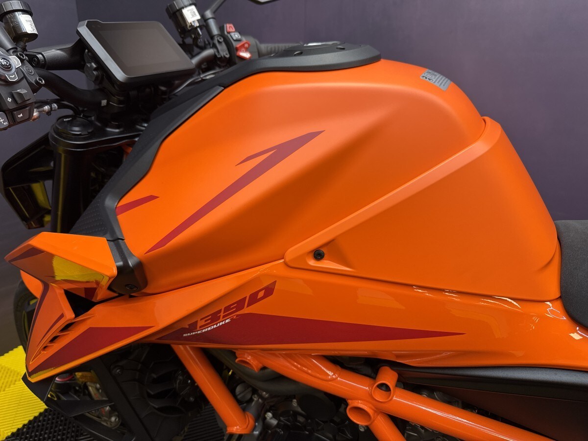 KTM 1390 SUPER DUKE R EVO