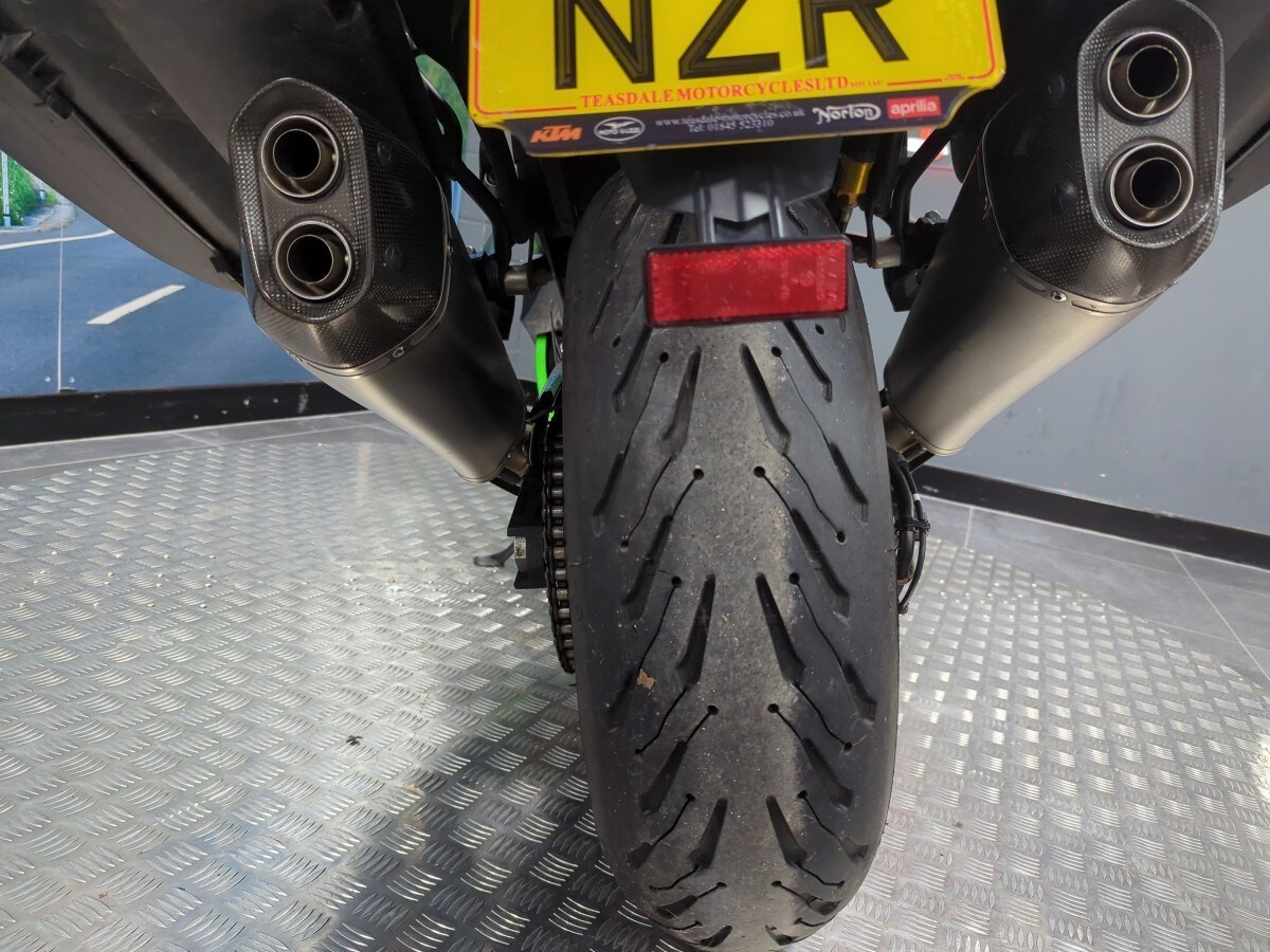 Kawasaki ZZR1400 PERFORMANCE SPORT