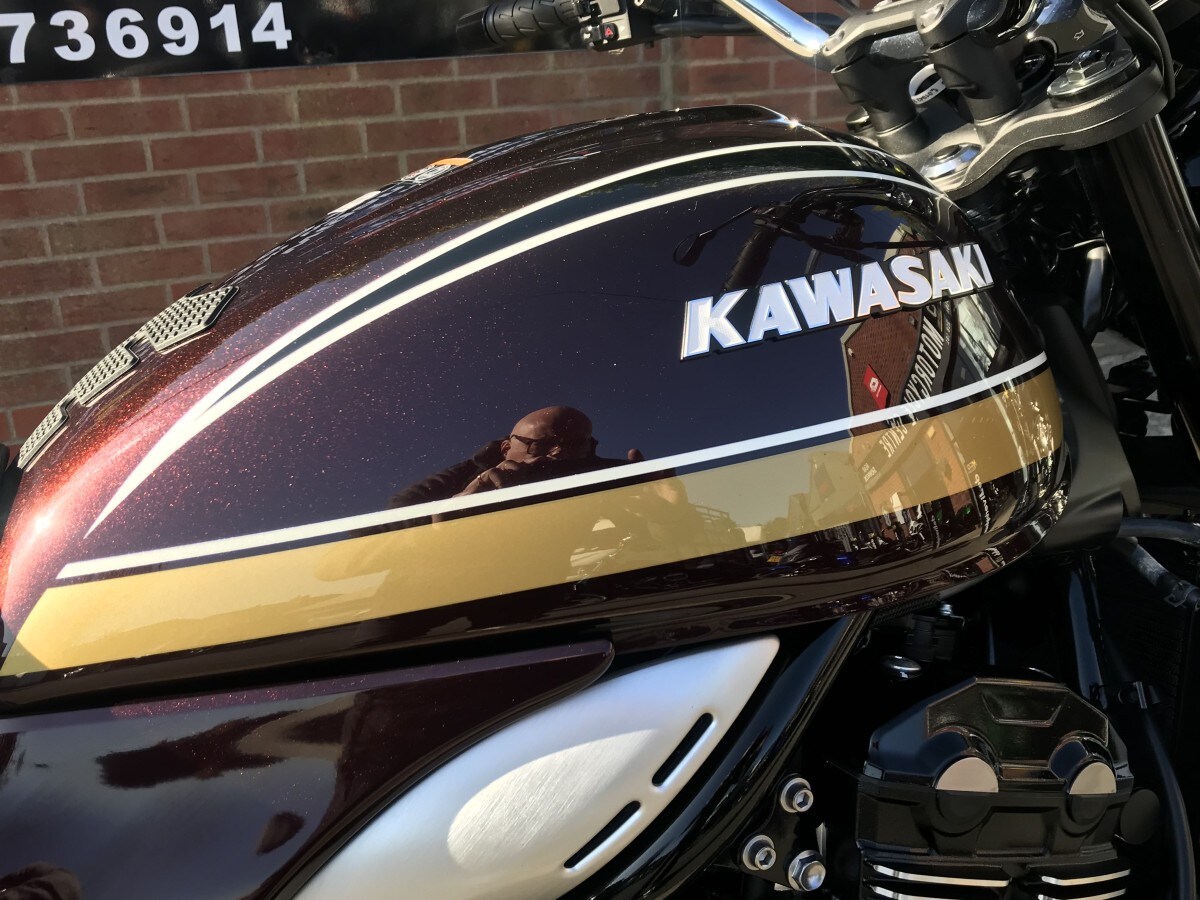 Kawasaki Z900 RS ZR900 KSFBB