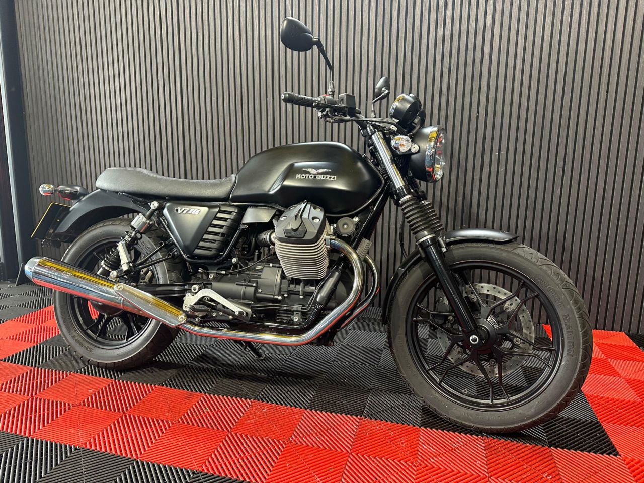Used Moto Guzzi V7 for sale - 78859458: Photo 3