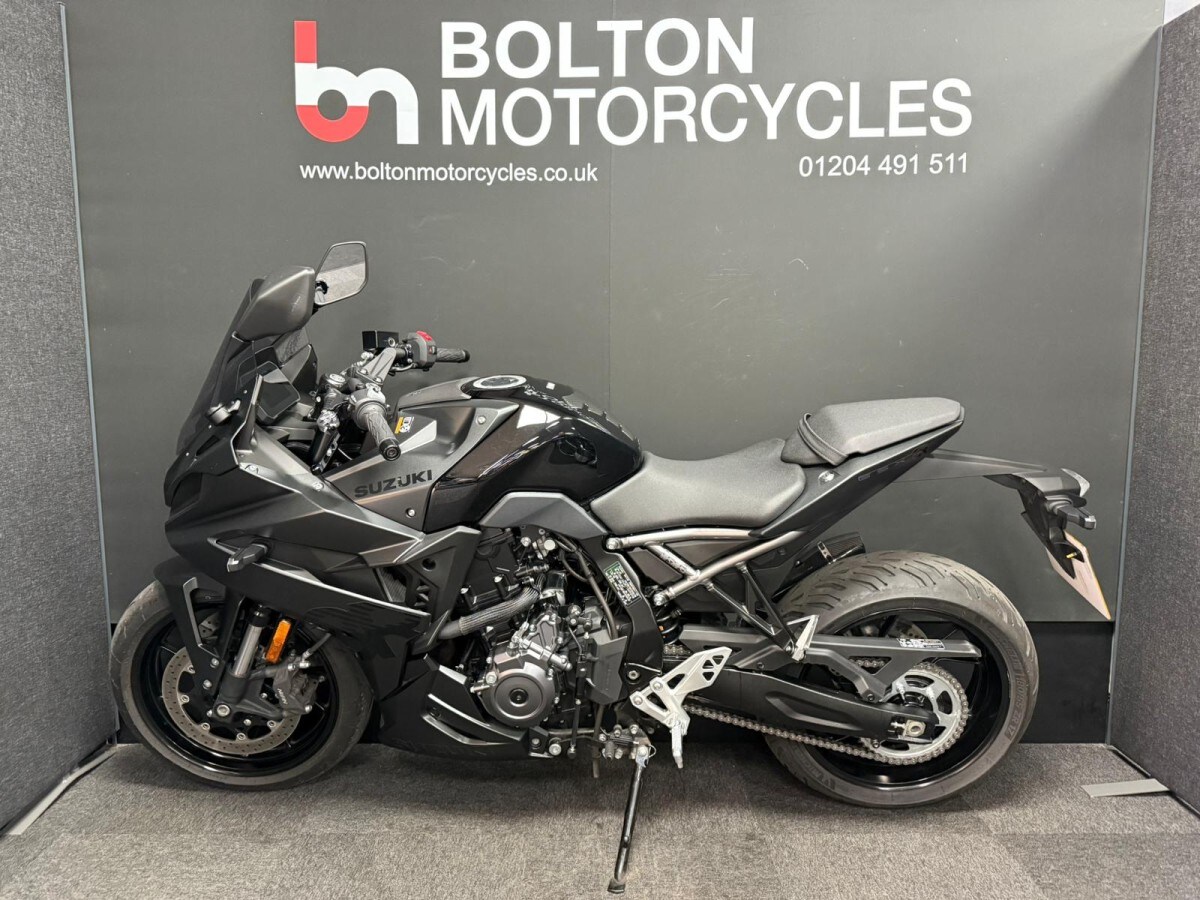 Suzuki GSX 800 FRQM4 GSX-8R