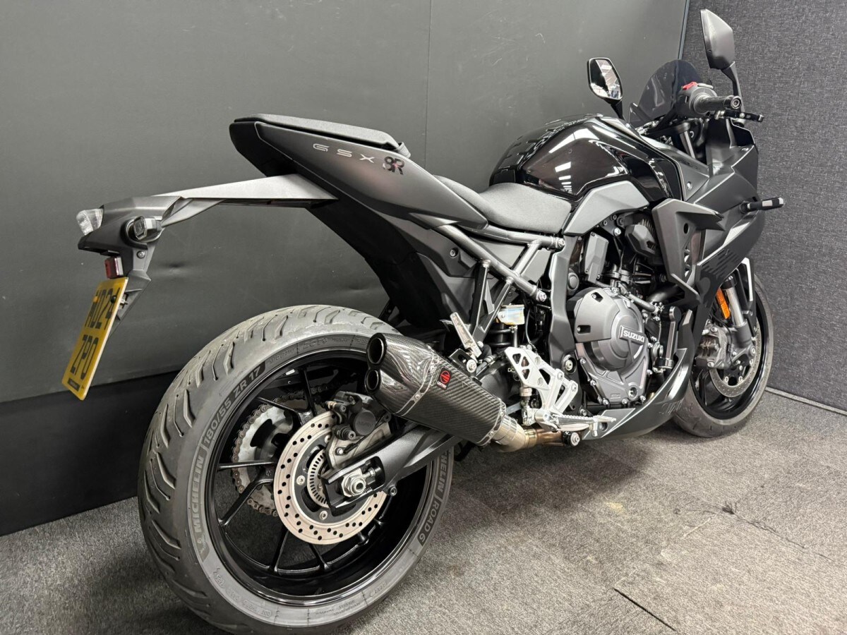 Suzuki GSX 800 FRQM4 GSX-8R