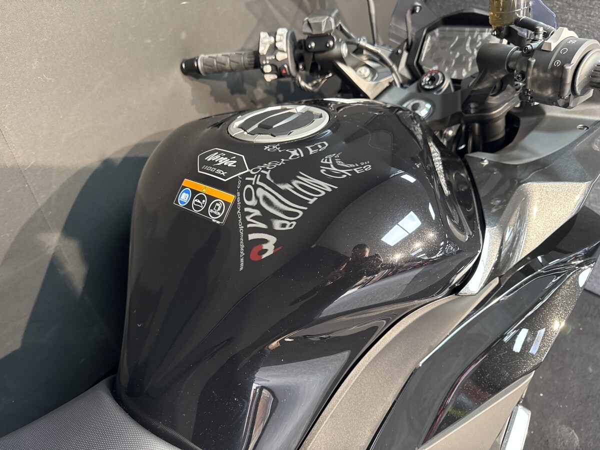 Kawasaki Ninja 1100SX