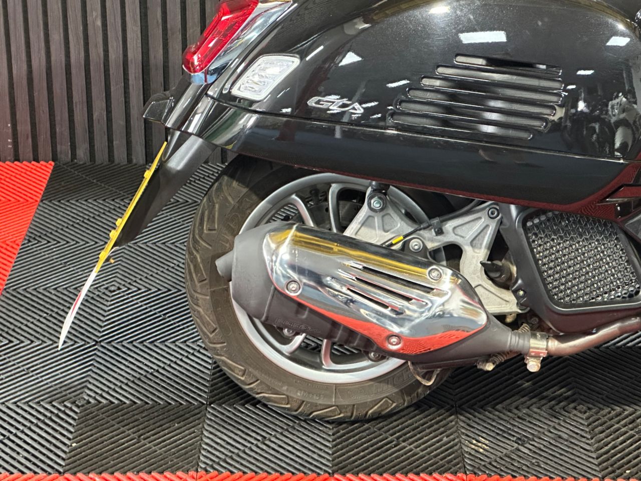 Used Piaggio Vespa GTS for sale - 78838729: Photo 10