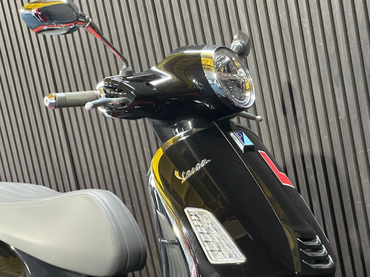 Used Piaggio Vespa GTS for sale - 78838729: Photo 20