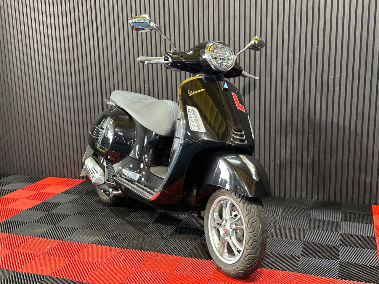 Used Piaggio Vespa GTS for sale - 78838729: Photo 7