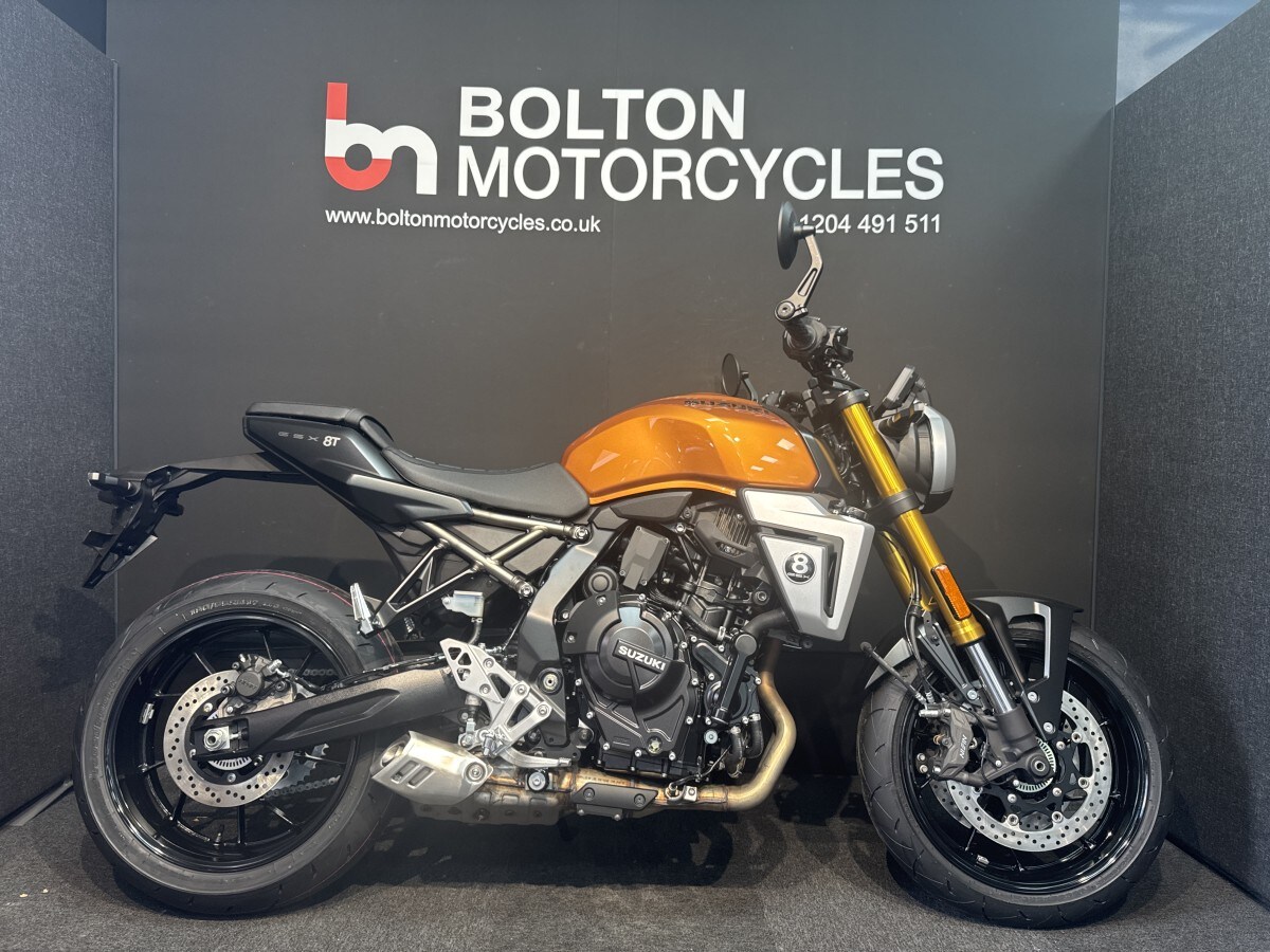 Suzuki GSX-8T