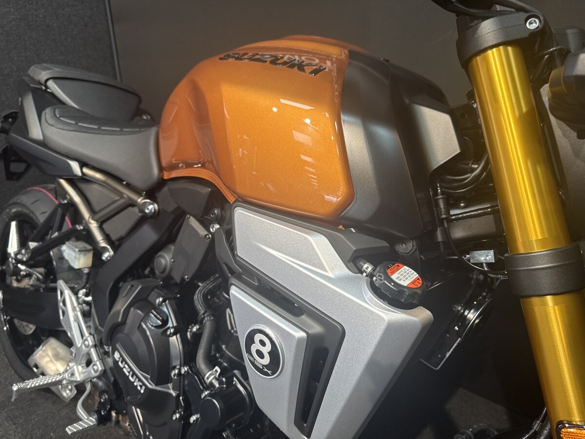 Suzuki GSX-8T