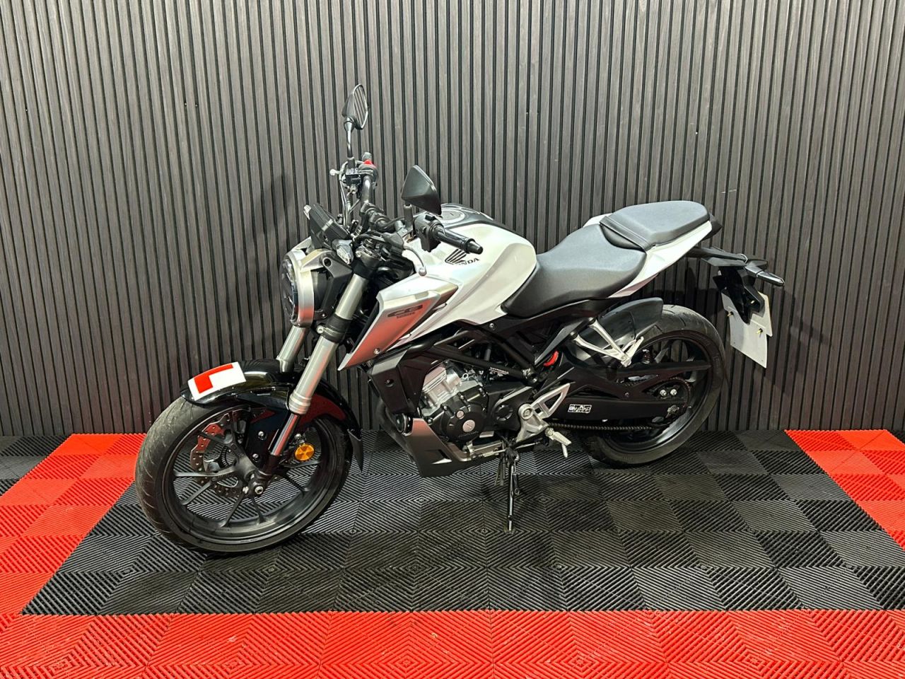 Used Honda CB125R for sale - 78435446: Photo 10