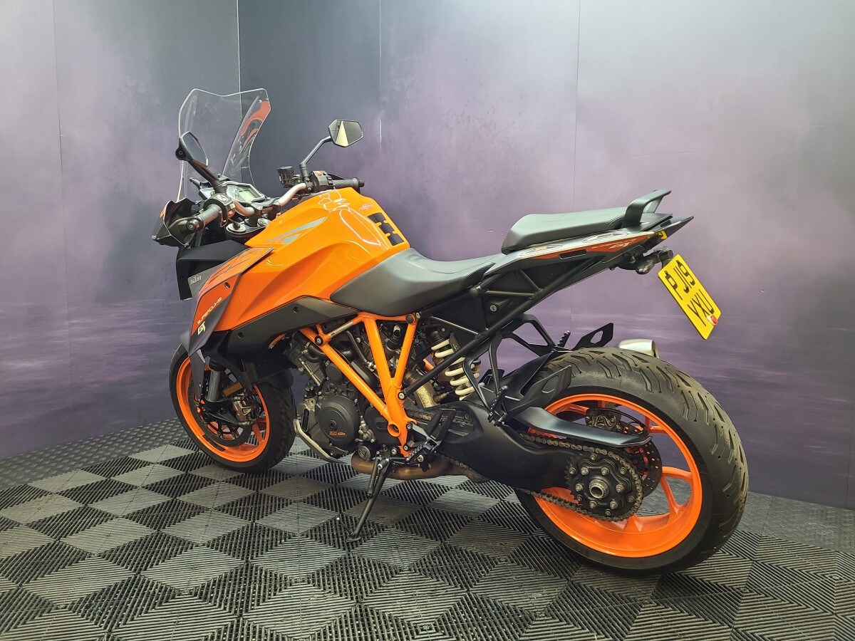 KTM 1290 SUPERDUKE GT