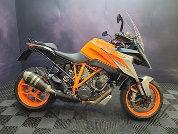 Used KTM 1290 SUPERDUKE GT 2019 for sale - bike-77866799: Photo