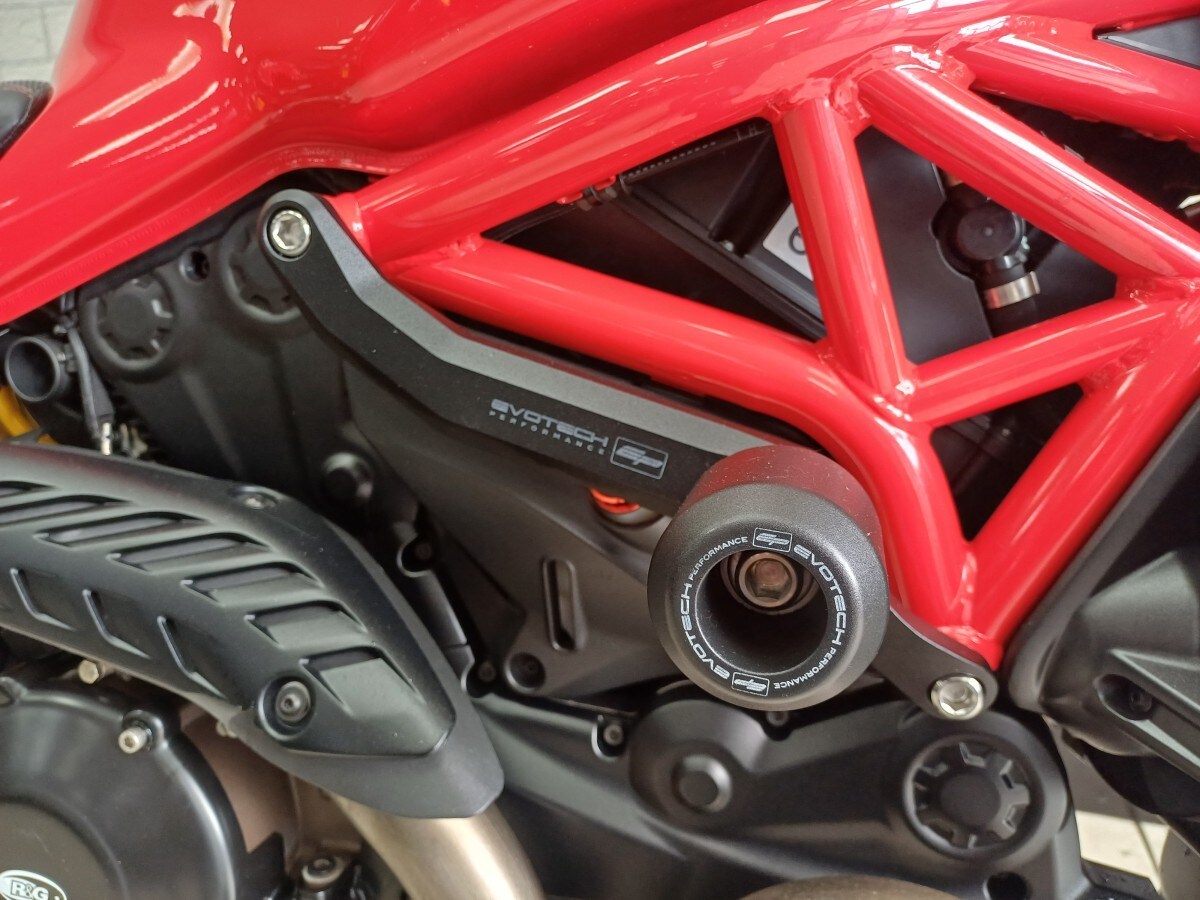 Ducati MONSTER 1200 m