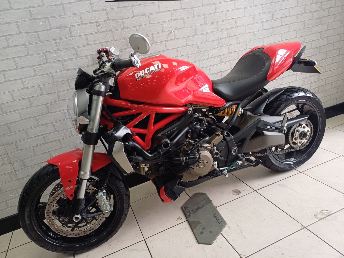 Ducati MONSTER 1200 m