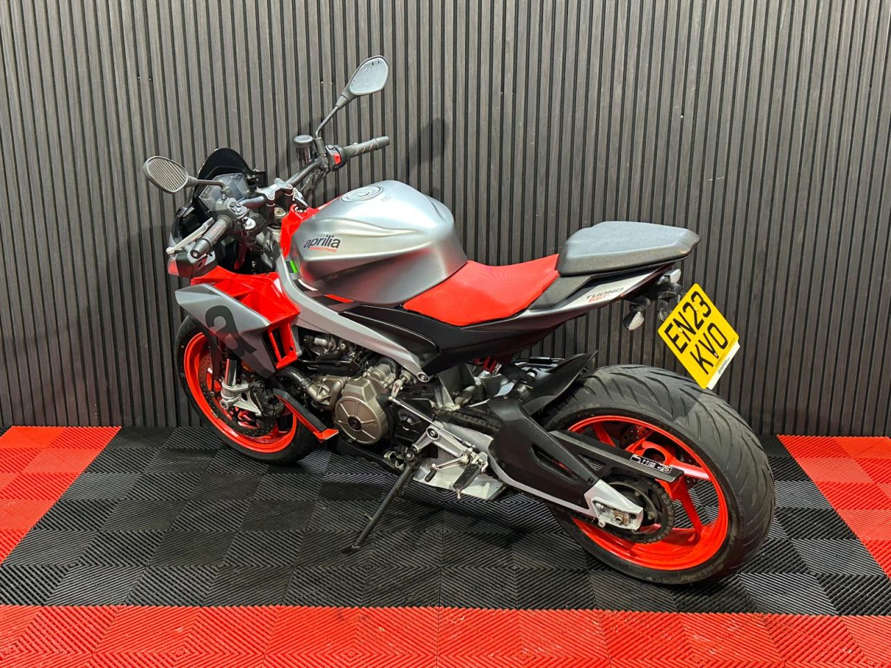 Used Aprilia Tuono 660 for sale - 78435627: Photo 8