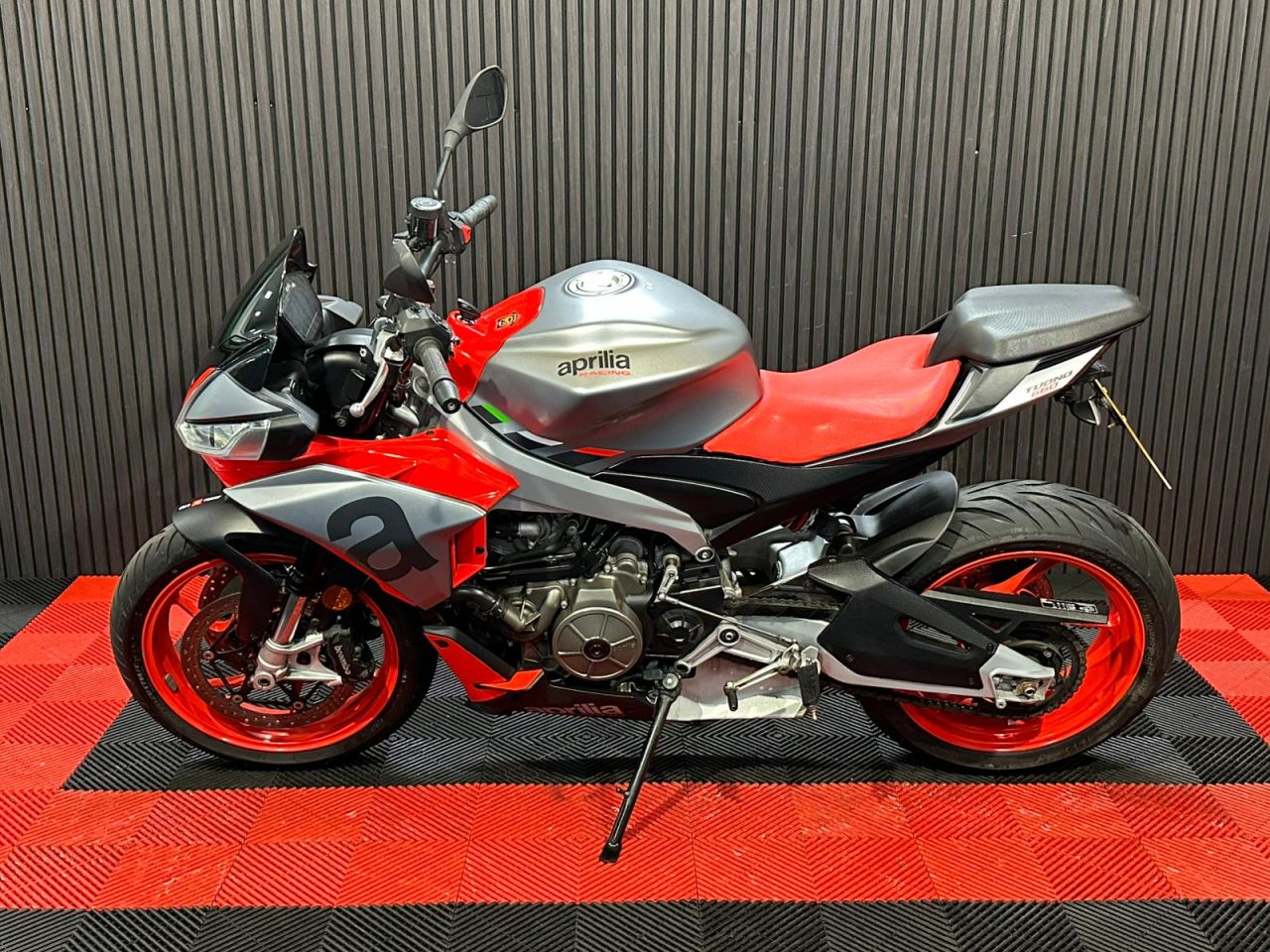 Used Aprilia Tuono 660 for sale - 78435627: Photo 9
