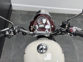 Used Royal Enfield CLASSIC 650 2025 for sale - bike-77869701: Photo