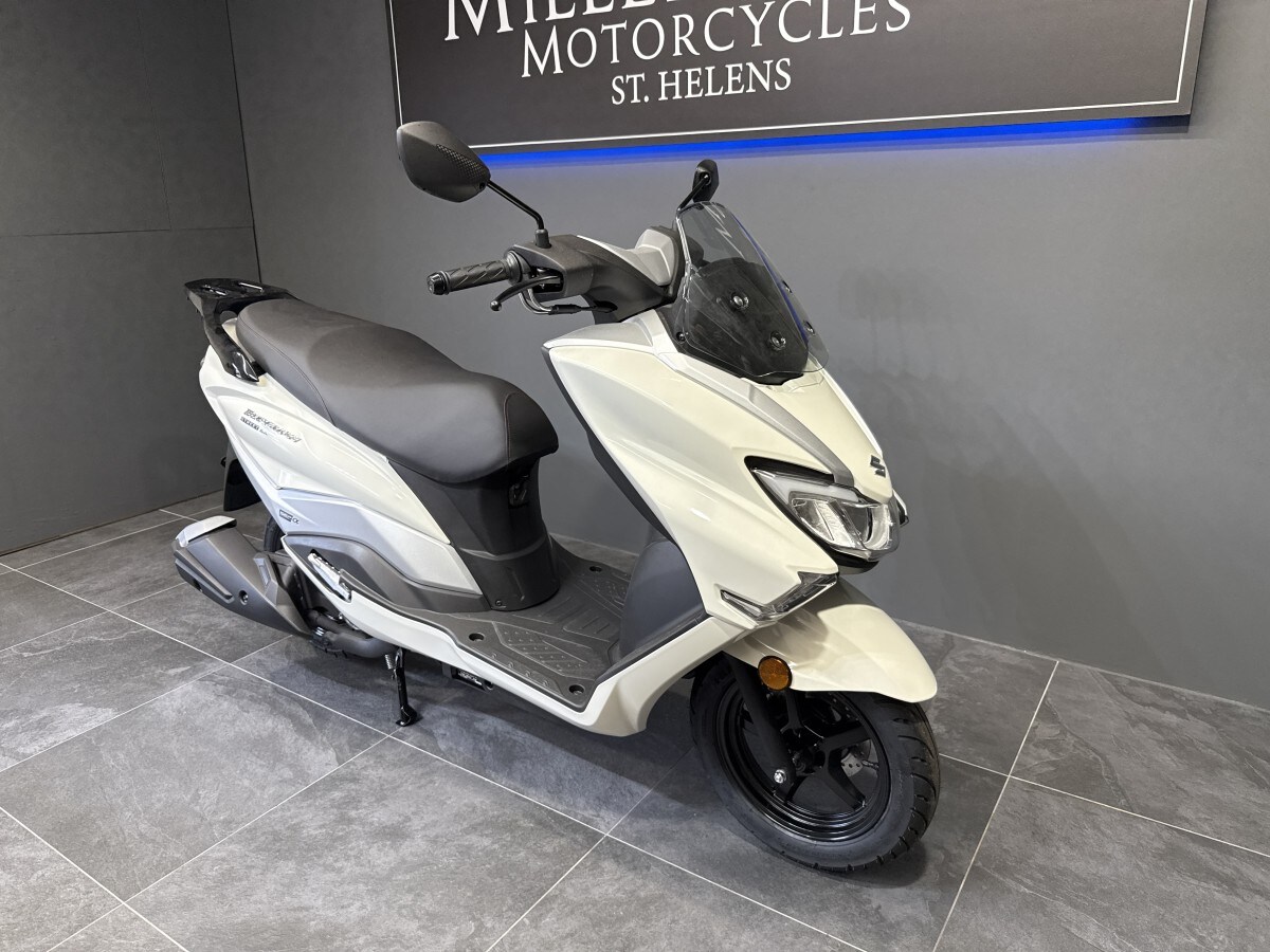Suzuki BURGMAN STREET 125 EX Pre - reg