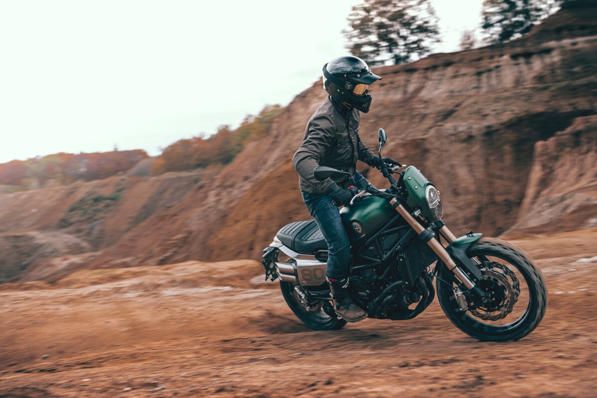 Benelli Leoncino 800 Trail