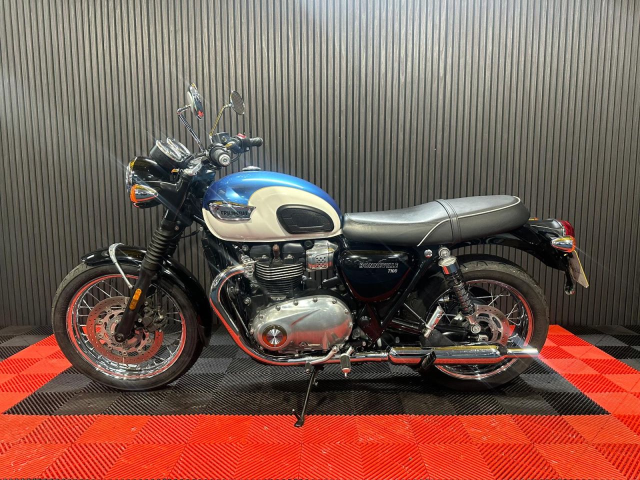 Used Triumph Bonneville T100 for sale - 78434776: Photo 13