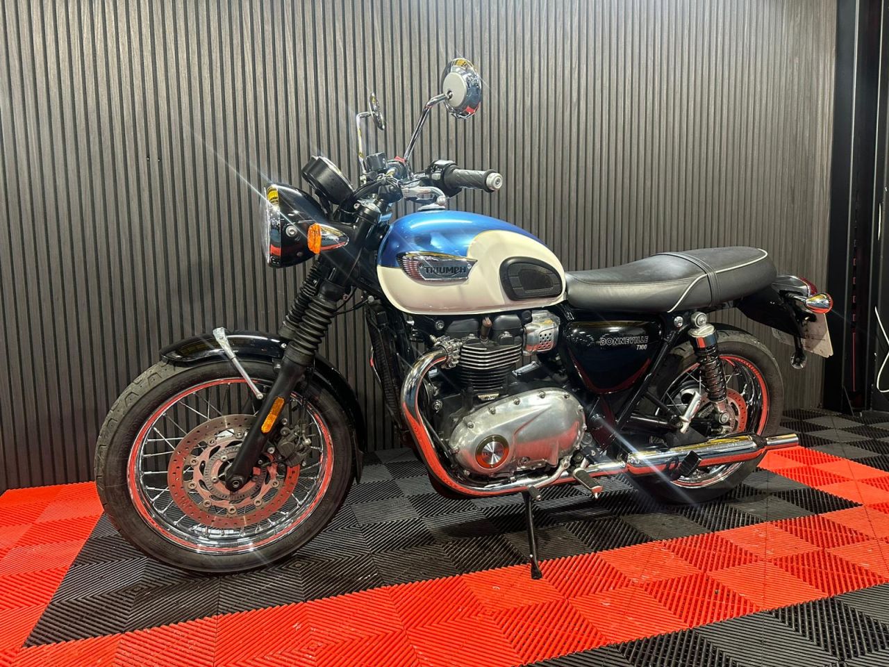 Used Triumph Bonneville T100 for sale - 78434776: Photo 14