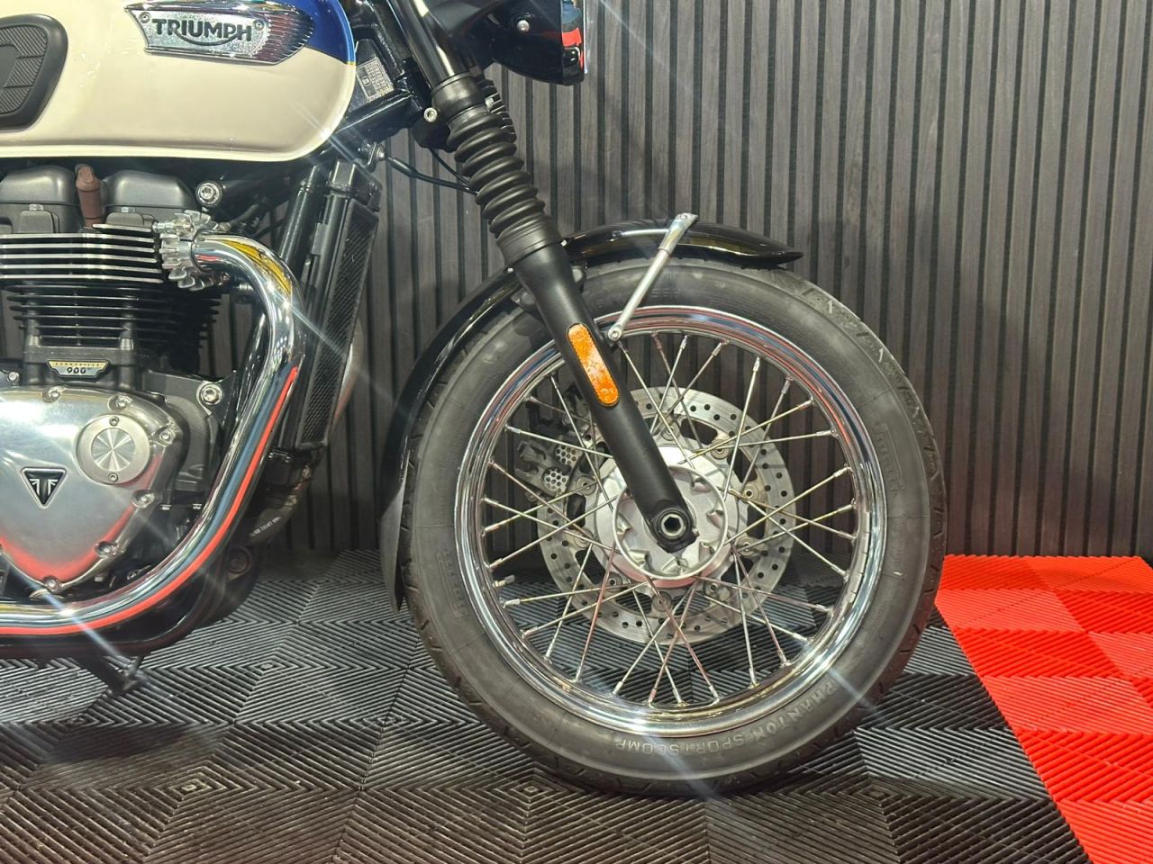 Used Triumph Bonneville T100 for sale - 78434776: Photo 17