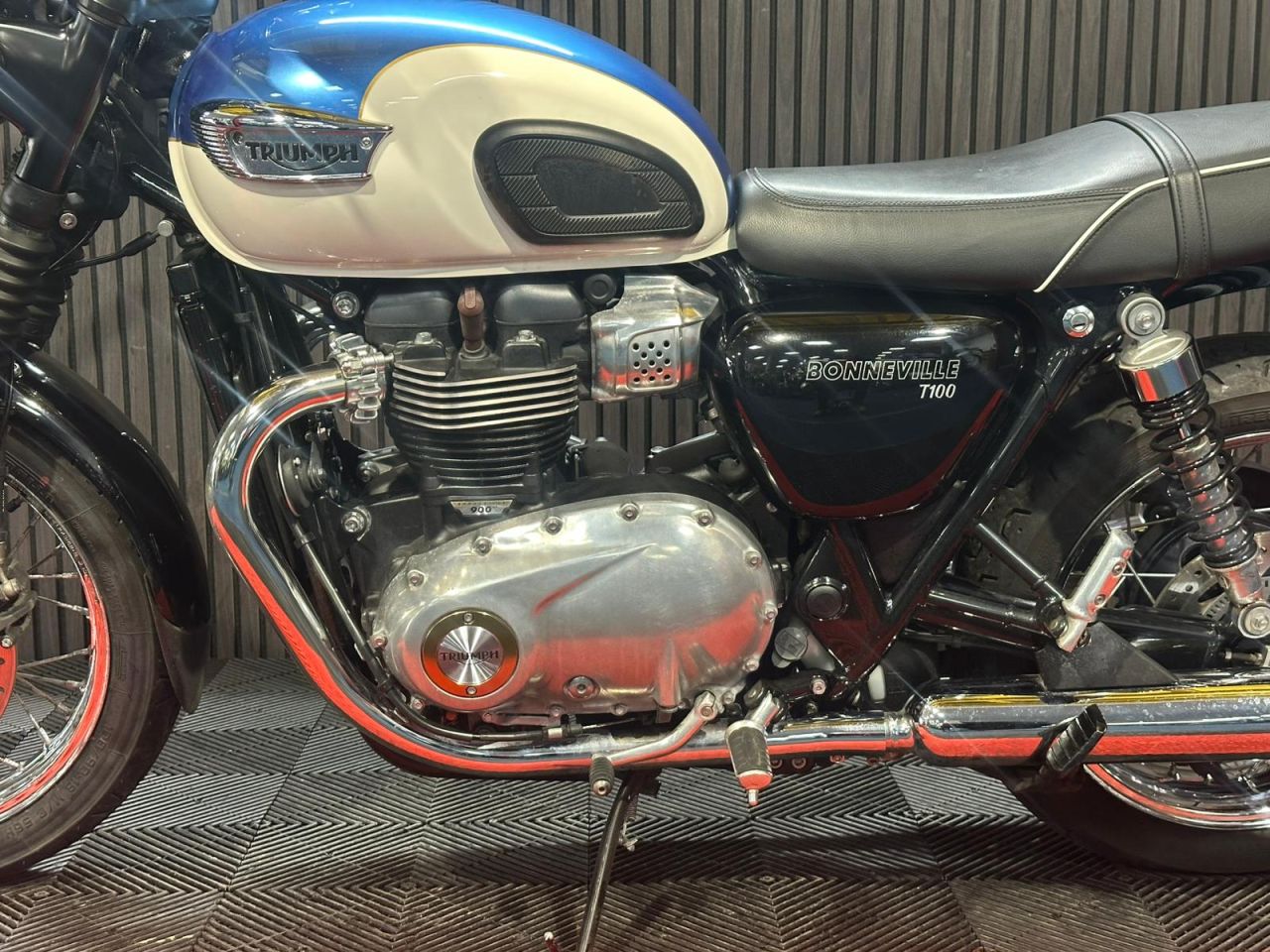 Used Triumph Bonneville T100 for sale - 78434776: Photo 19