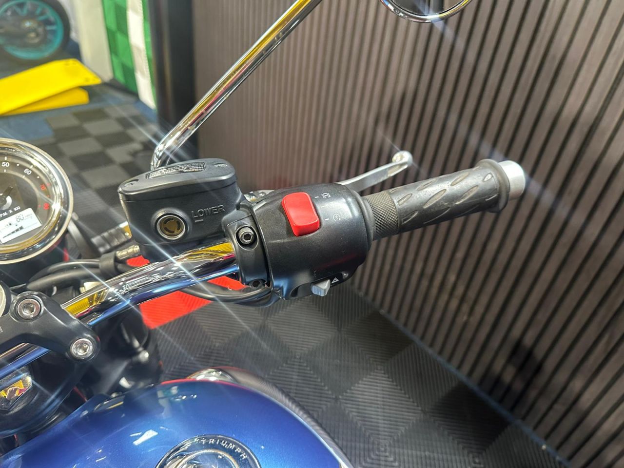 Used Triumph Bonneville T100 for sale - 78434776: Photo 23
