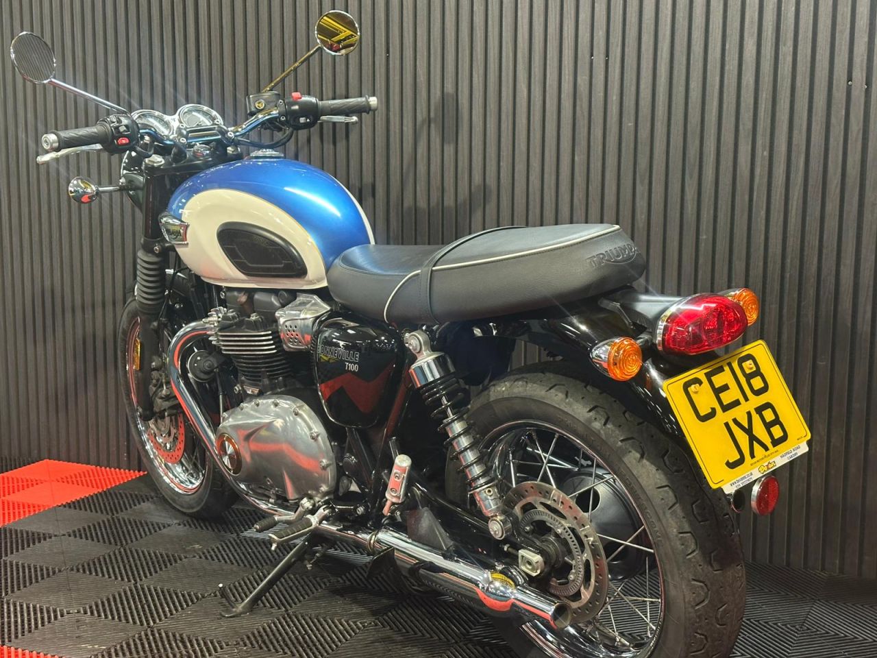 Used Triumph Bonneville T100 for sale - 78434776: Photo 24