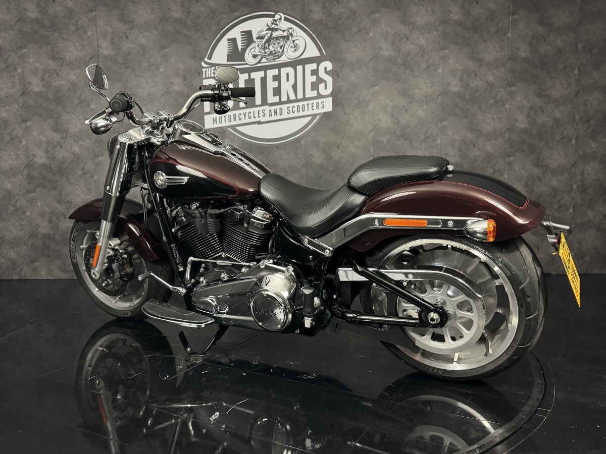 Harley-Davidson FLFBS FATBOY 114 1868 22