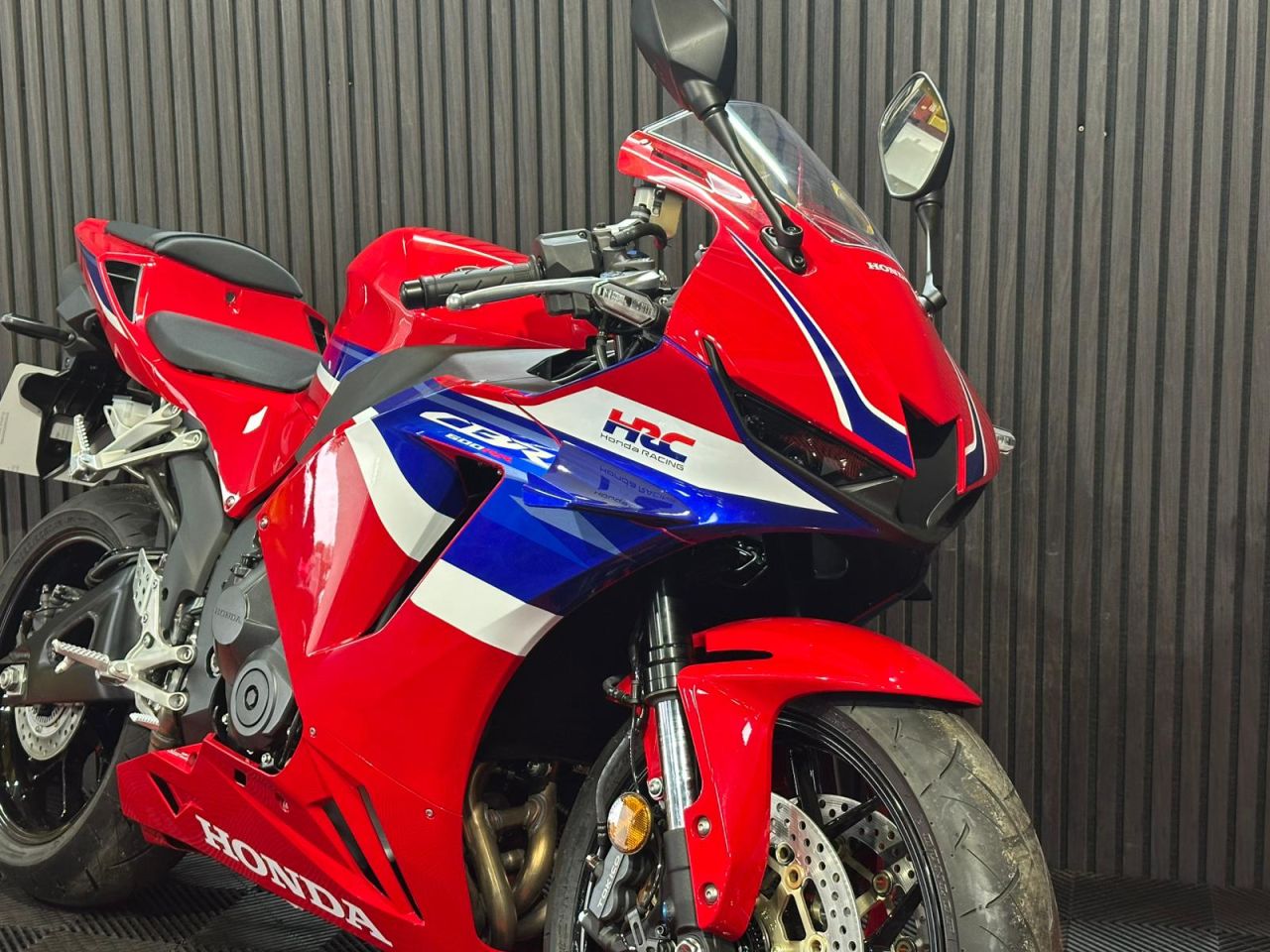 Used Honda CBR600RR for sale - 78434444: Photo 9