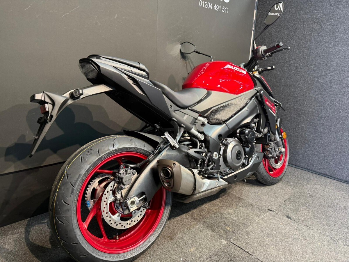 Suzuki GSX-S1000 2026