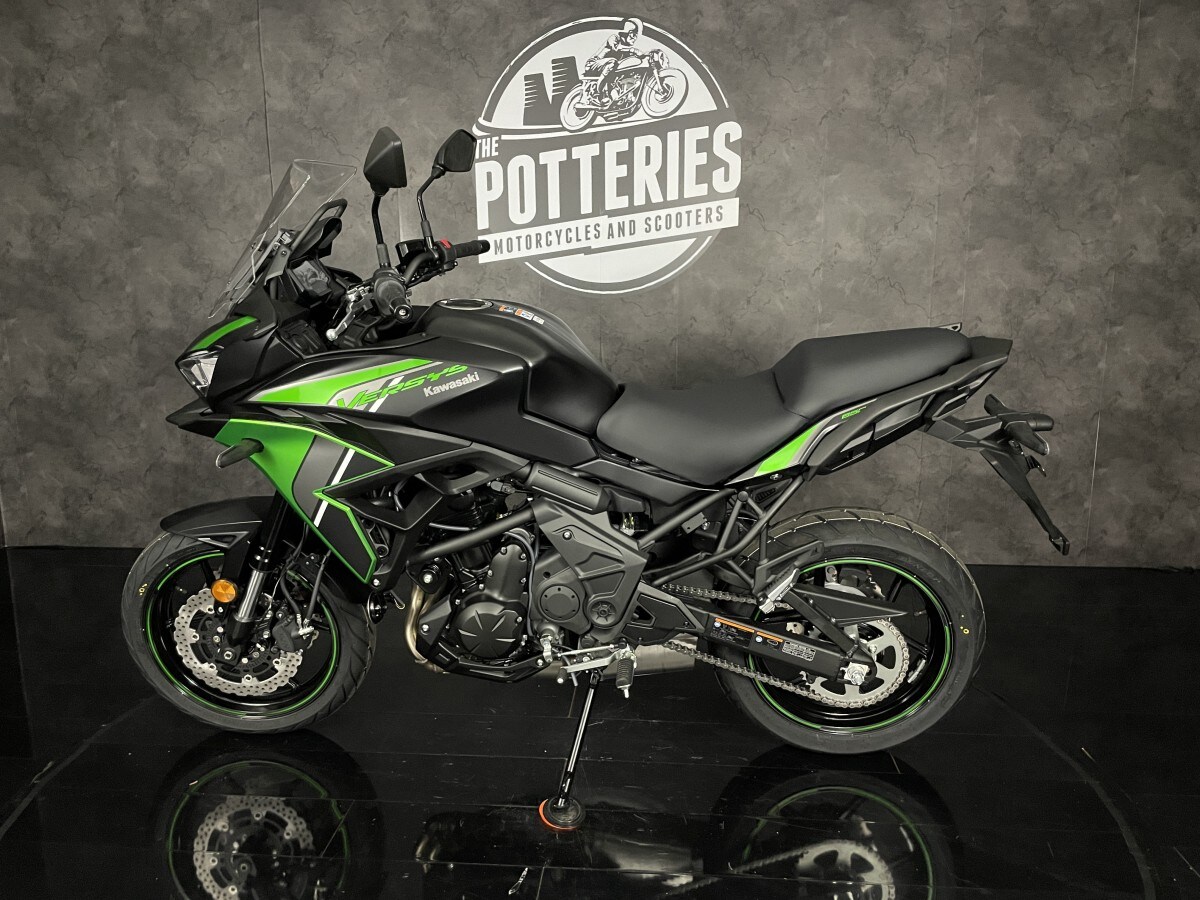 Kawasaki Versys 650 KLE650JRFNN BK2