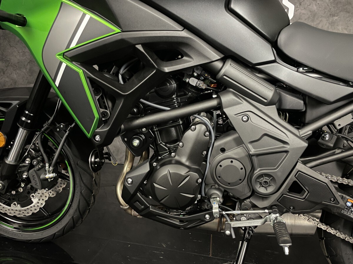 Kawasaki Versys 650 KLE650JRFNN BK2