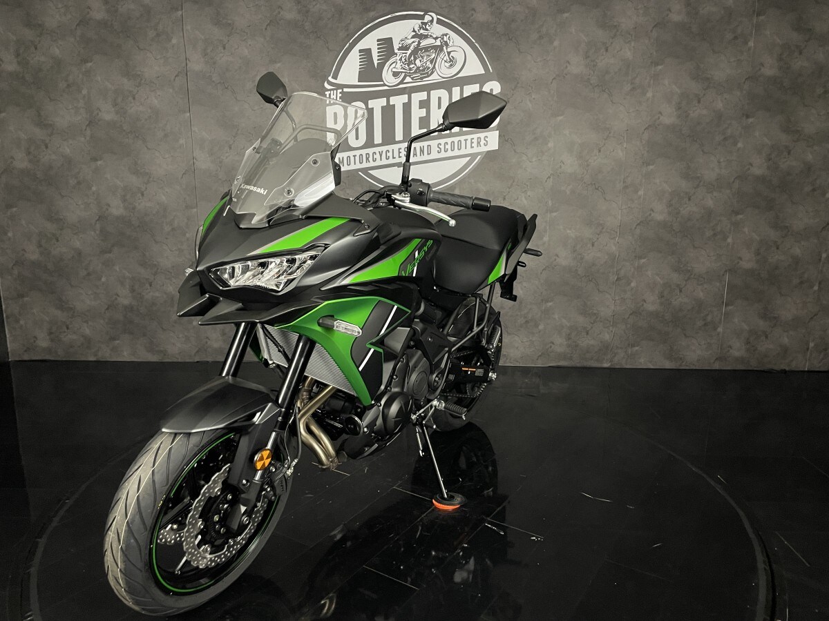 Kawasaki Versys 650 KLE650JRFNN BK2