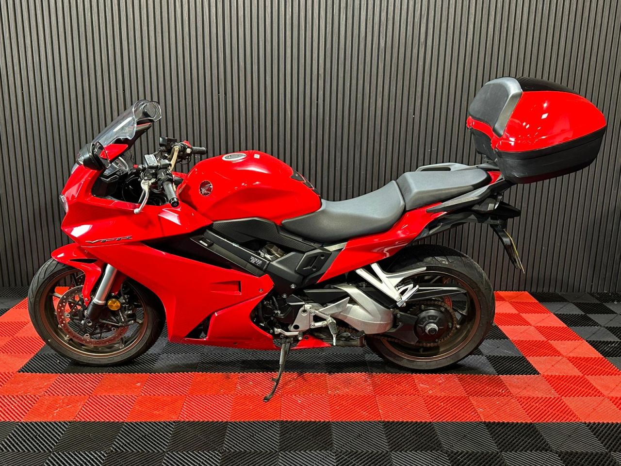 Used Honda VFR800F for sale - 78668578: Photo 10