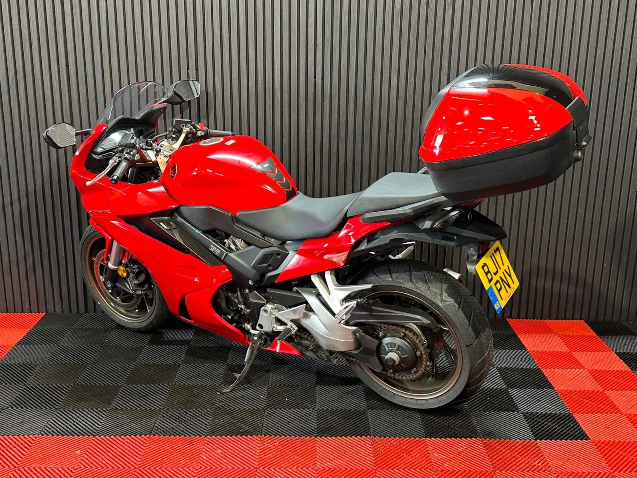 Used Honda VFR800F for sale - 78668578: Photo 11