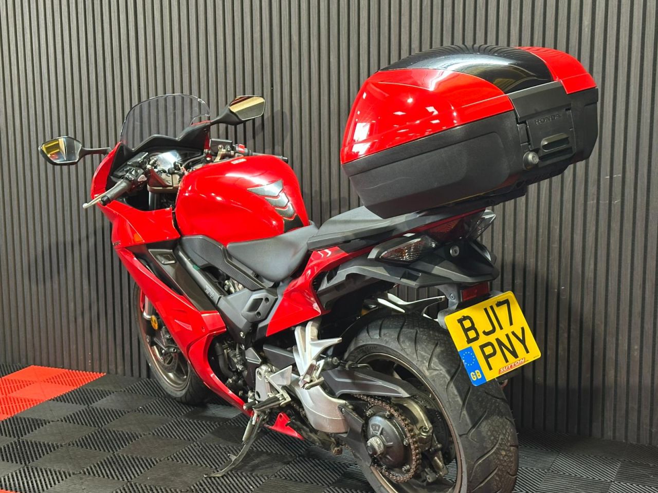 Used Honda VFR800F for sale - 78668578: Photo 12